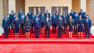 Bénin : L’opposition veut savoir ce que gagnent Talon, Talata et les ministres