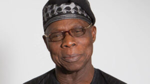 Nigeria : une femme ne doit pas attendre des excuses de son mari, selon la femme d'Obasanjo