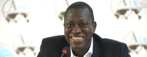 Afrique : l'ancien ministre et économiste togolais Kako Nubukpo critique le Franc CFA sur RFI