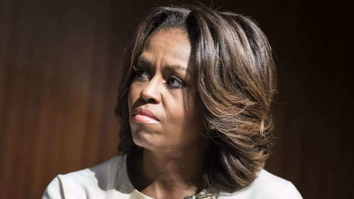 Michelle Obama accuse Trump d'avoir bafoué une tradition en les ignorant