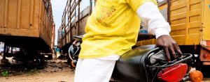 Bénin : Un conducteur de taxi-moto molesté pour avoir exigé le port de masque à son client