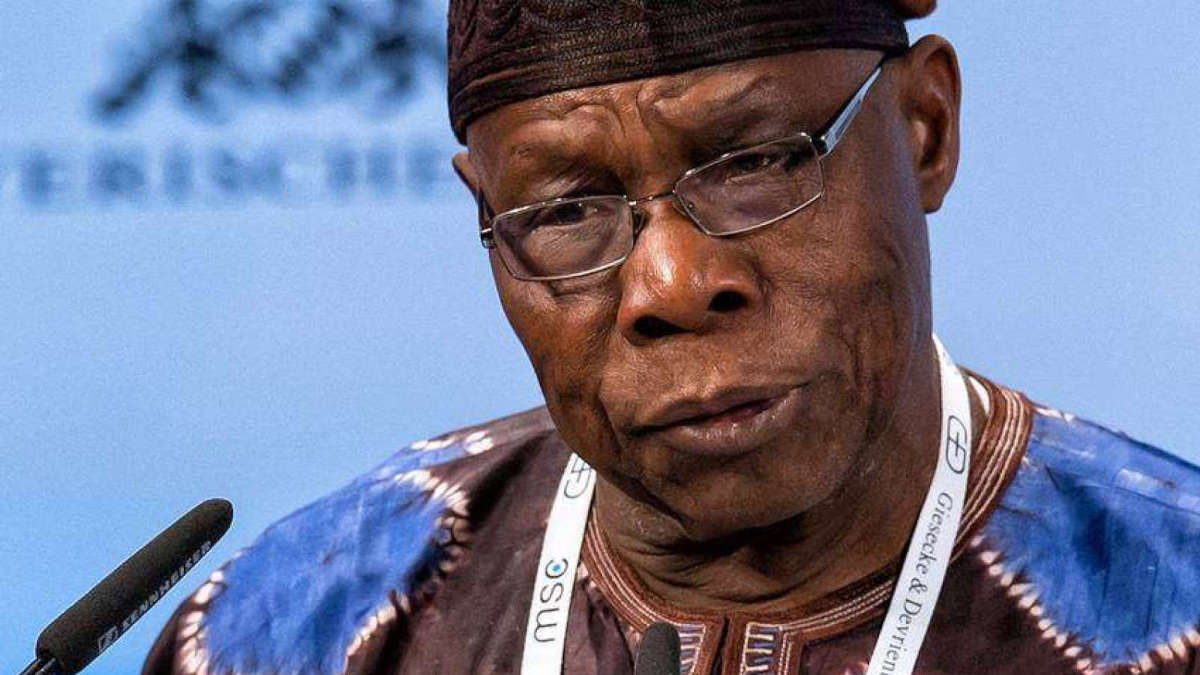 Présidentielle au Nigéria: Obasanjo lance un appel, le camp Buhari lui répond