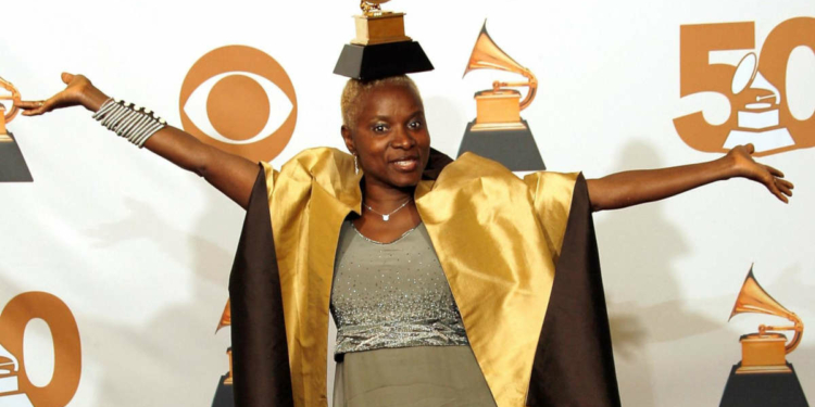 Angélique Kidjo aux Grammys (Photo VINCE BUCCI/GETTY IMAGES)