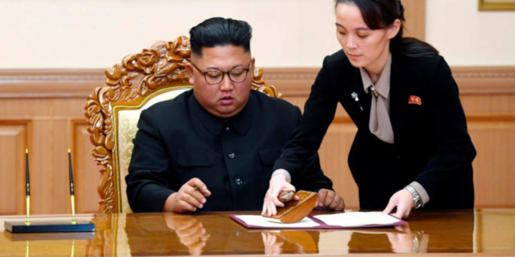Kim Jong-Un et Kim Yo Yong (Photo Pyongyang Press Corps Pool via AP, File)