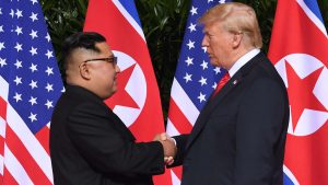 Corée du nord: Trump a voulu utiliser une arme nucléaire (livre)