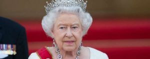 Rencontre avec la Reine Elisabeth II : les faux-pas de Donald Trump