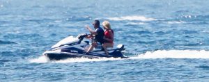 France : quand Brigitte Macron s'amuse en vacances
