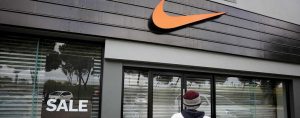 437500 $ : les baskets Nike les plus chères au monde achetées par un américain