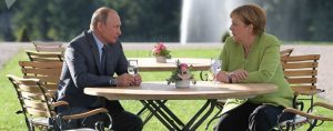 Crise des migrants: Poutine appelle les européens à reconstruire la Syrie