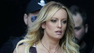Donald Trump : Stormy Daniels condamnée à lui verser 300 000 $ de frais juridiques