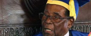 Zimbabwe : Mugabe se fait voler une valise d'argent (une parente parmi les voleurs)