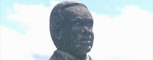Martinique : la statue d'Aimé Césaire vandalisée