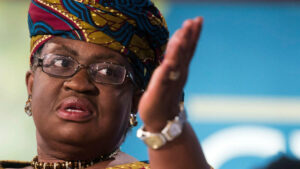 Ngozi Okonjo-Iweala à l'OMC : les titres tendancieux de la presse suisse
