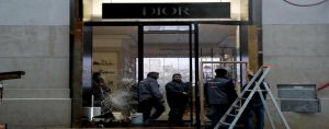 Gilets Jaunes : 1 million de produits volés chez Christian Dior