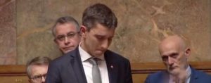 Fusillade de Strasbourg : un député fond en larmes
