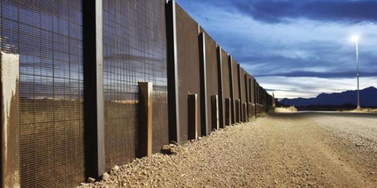 Frontière Mexique - Usa en Arizona en 2013. PHOTO REUTERS / Samantha Sais