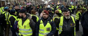 Gilets jaunes : des miliciens pro-russes parmi le service d'ordre selon la presse