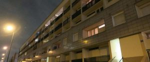 France : une jeune femme saute d’un immeuble avec sa fille