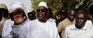Sénégal : Macky Sall rencontre ses députés après le ralliement de  Pape Diop