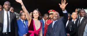 Ali Bongo : De retour de Londres, il fait une apparition surprise au cours d'un meeting (photos)
