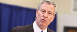 Présidentielle aux USA : le maire de New York, Bill de Blasio candidat pour battre Trump