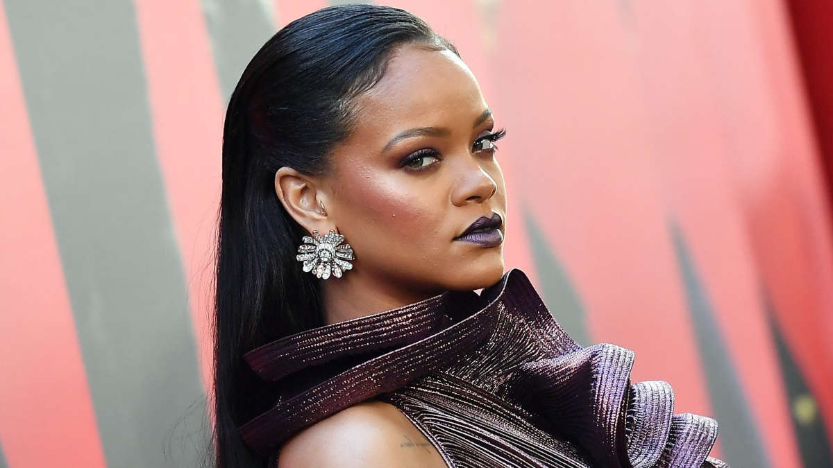 Rihanna perd 300 millions de dollars en juste une année mais reste milliardaire
