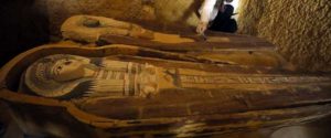 Egypte : les momies et autres artefacts dans des musées ou leurs lieux d'origine?