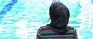 France : des femmes revendiquent le droit de se baigner en burkini