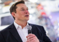 Twitter : Elon Musk suspend son projet de rachat, l'action chute