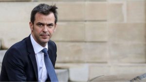 Omicron en France : « peut-être la dernière des vagues » selon le ministre Véran