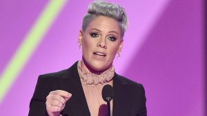 Pink : Guérie du Covid-19, la chanteuse critique l'administration Trump