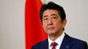 Le corps de Shinzo Abe est transporté au domicile familial à Tokyo