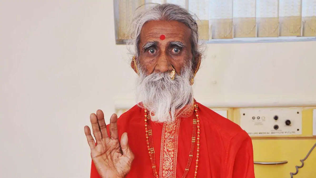 Prahlad Jani : un yogi qui dit n'avoir pas mangé ni bu pendant 80 ans meurt à 90 ans