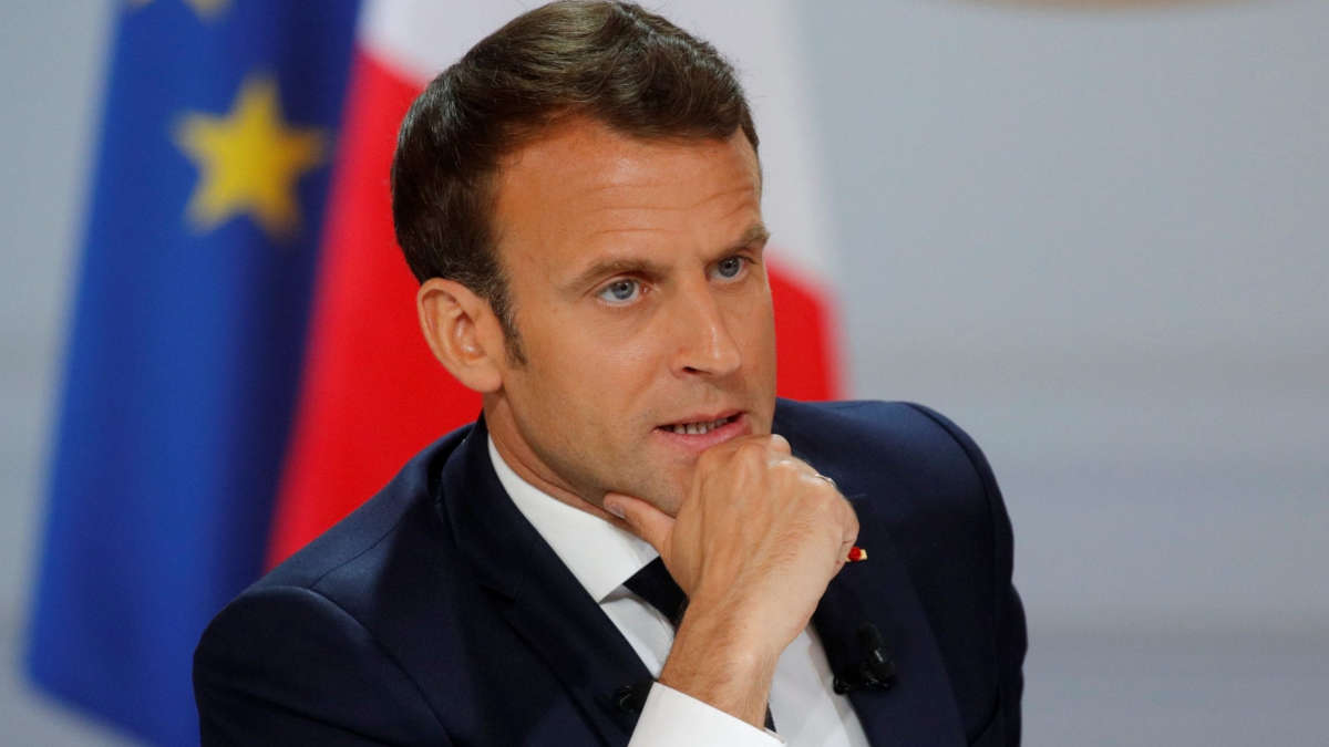 France: Macron «a un gouvernement corrompu» selon un manifestant