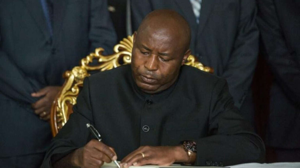 UA : le Burundais Évariste Ndayishimiye élu président pour 2026 – La ...