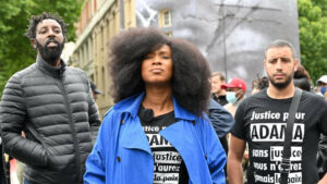 Adama Traoré : la famille attaque en justice un témoin-clé