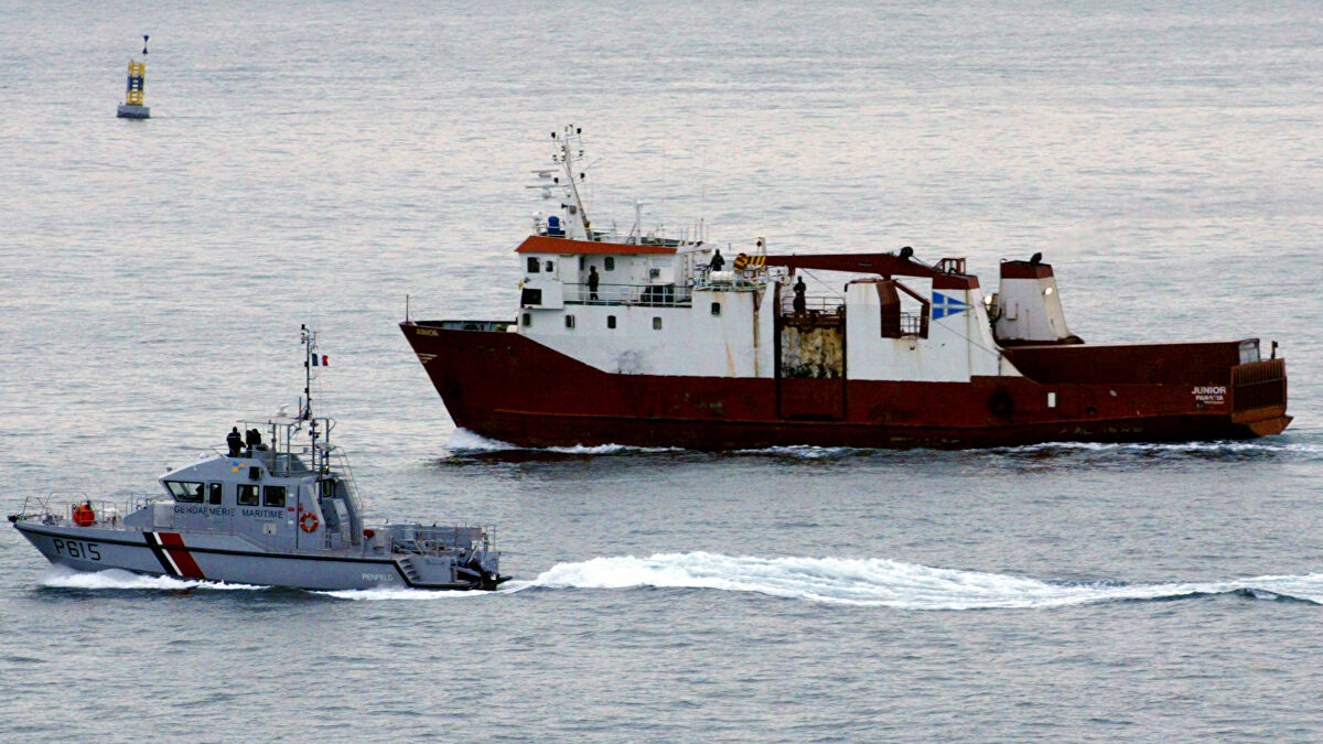 Un autre bateau attaqué par les pirates au large du Bénin, 13 matelots  enlevés – La Nouvelle Tribune