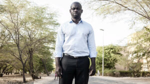 Sénégal : départ du penseur Felwine Sarr pour l'université de Duke, les avis partagés