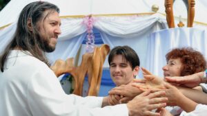 Un gourou, ex-policier, qui se dit être Jésus-Christ a été arrêté