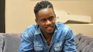 Guinée : le rappeur Black M dénonce les violences électorales