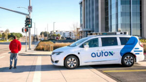 Chine : des robots-taxis sans conducteur déployés dans la ville