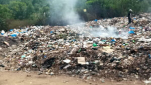 (ENQUETE) Gestion des déchets ménagers : A Comè, le droit à un environnement sain reste une chimère