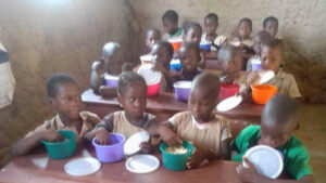 Bénin : Le projet CASCADE renforce le programme des cantines scolaires