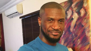 Fan embrassée pendant un concert : Peter Okoye réagit après la polémique