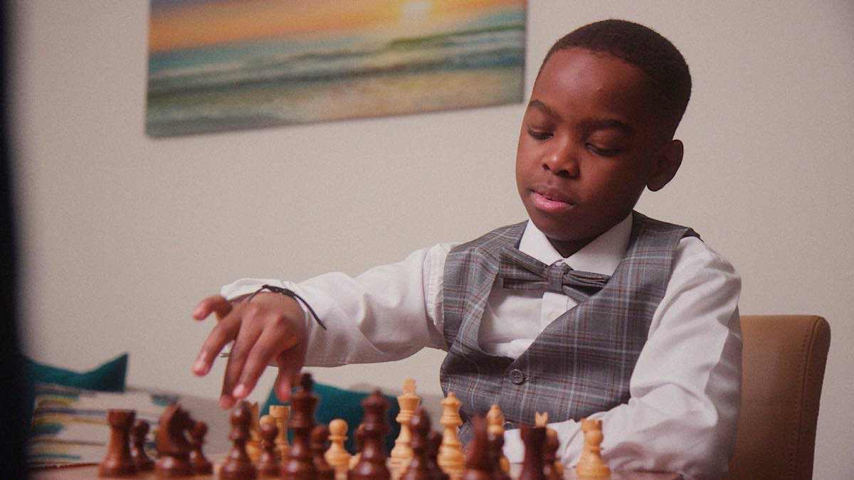 Tanitoluwa Adewumi : le nigérian de 10 ans devient  « maître national » des échecs aux USA