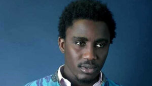 Wally Seck : Le chanteur se « balade en ballerine »selon l’activiste Xrum Xax