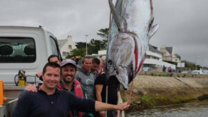 France : Un thon de 150 kg pêché près de Brest