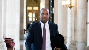 Covid-19 et esclavage : un élu pro-Macron crée la polémique aux Antilles