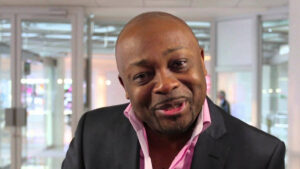 RFI : Alain Foka nie les rumeurs de licenciement