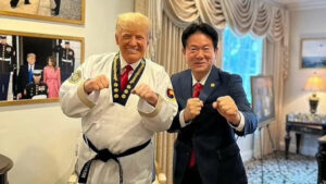 Taekwondo : après Poutine, Donald Trump reçoit une ceinture honorifique